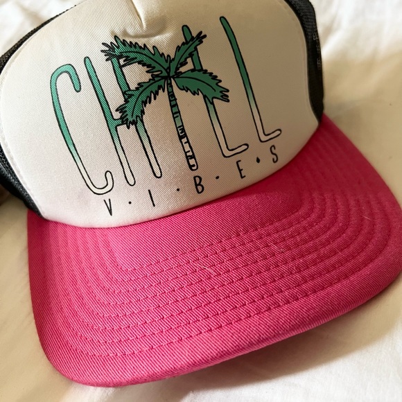 Volcom Chill Vibes Trucker Hat - Picture 4 of 5